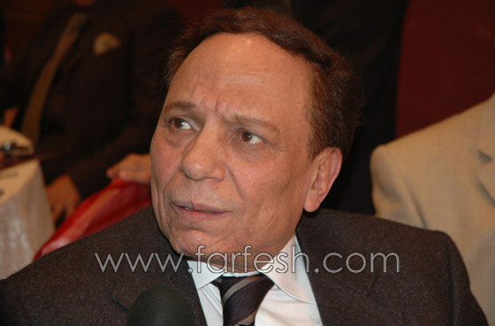 مادلين طبر غاضبة من عادل امام والزعيم يداعب مذيعة محجبة.. بالفيديو صورة رقم 5 مادلين طبر غاضبة من عادل امام والزعيم يداعب مذيعة محجبة.. بالفيديو صورة رقم 5