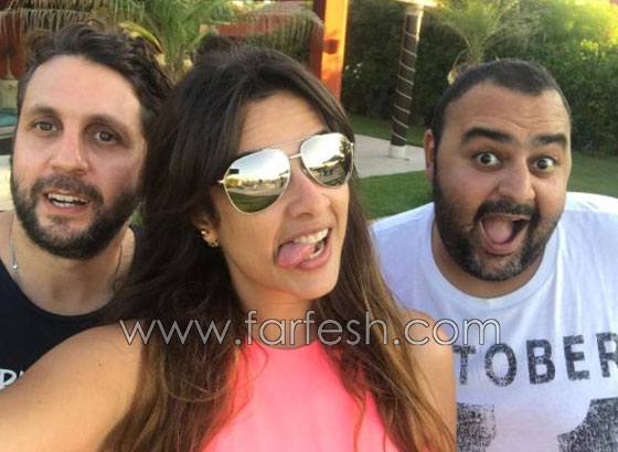 صور صادمة: نجوم الفن على طبيعتهم بدون مكياج على الشاطئ! صورة رقم 19 صور صادمة: نجوم الفن على طبيعتهم بدون مكياج على الشاطئ! صورة رقم 19