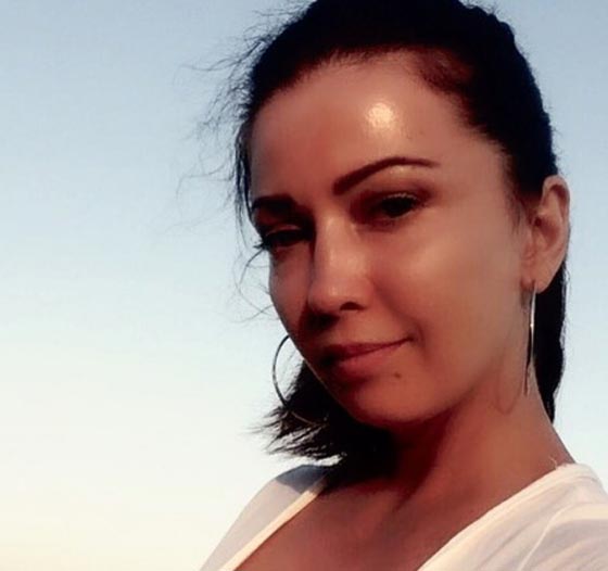 جمال مطربة أوكرانية حسناء يتسبب بتوقيفها في مطار تركيا! صور صورة رقم 3 جمال مطربة أوكرانية حسناء يتسبب بتوقيفها في مطار تركيا! صور صورة رقم 3