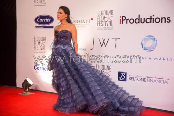 إطلالات الفنانات في مهرجان الجونة السينمائي الأول.. من الأرق؟ ومن الأجرأ؟ صورة رقم 14 إطلالات الفنانات في مهرجان الجونة السينمائي الأول.. من الأرق؟ ومن الأجرأ؟ صورة رقم 14