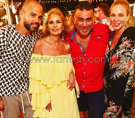 أكثر من 3 مليون مشاهدة لأغنية يسرا وأبو (3 دقَّات) في 24 ساعة.. فيديو وصور صورة رقم 4 أكثر من 3 مليون مشاهدة لأغنية يسرا وأبو (3 دقَّات) في 24 ساعة.. فيديو وصور صورة رقم 4