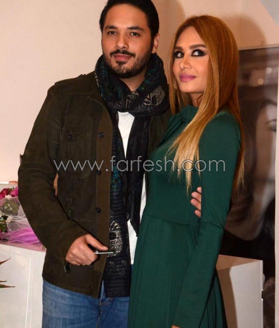 هل وراء كل رجل أنيق امرأة؟ صور أبرز اطلالات النجوم العرب مع زوجاتهم صورة رقم 3 هل وراء كل رجل أنيق امرأة؟ صور أبرز اطلالات النجوم العرب مع زوجاتهم صورة رقم 3