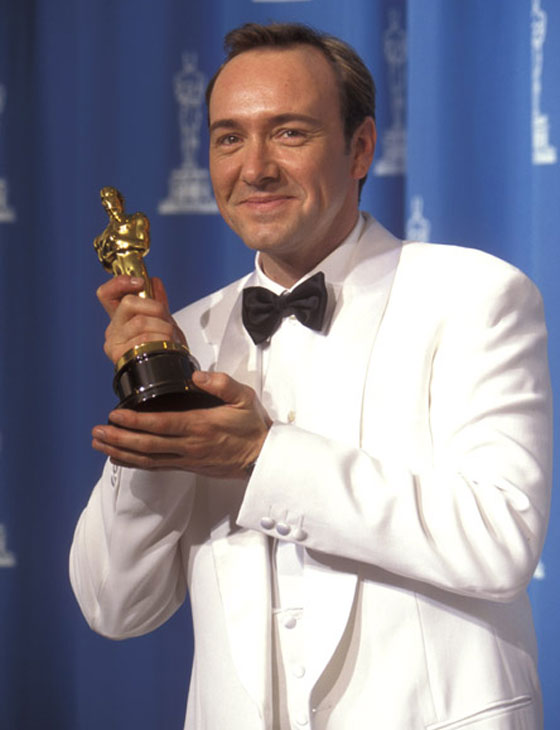 النجم العالمى كيفن سبيسي يصدم محبيه ويعلن مثليته صورة رقم 6 النجم العالمى كيفن سبيسي يصدم محبيه ويعلن مثليته صورة رقم 6