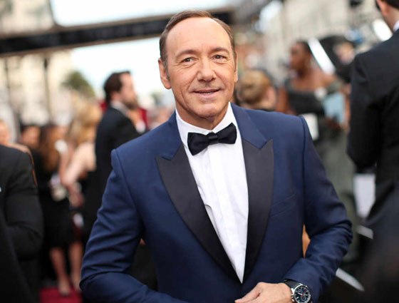 النجم العالمى كيفن سبيسي يصدم محبيه ويعلن مثليته صورة رقم 9 النجم العالمى كيفن سبيسي يصدم محبيه ويعلن مثليته صورة رقم 9