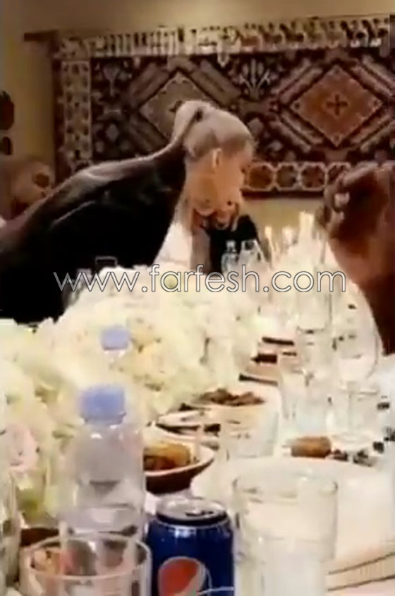 سنة حلوة يا جميل في عيد ميلاد كيم كارداشيان.. تفتح عليها الحرب!! صورة رقم 3 سنة حلوة يا جميل في عيد ميلاد كيم كارداشيان.. تفتح عليها الحرب!! صورة رقم 3