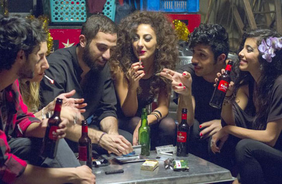 بر بحر.. فيلم فلسطيني واجهت مخرجته تهديدات قتل وحملات مقاطعة لهذه الاسباب..!!! صورة رقم 4 بر بحر.. فيلم فلسطيني واجهت مخرجته تهديدات قتل وحملات مقاطعة لهذه الاسباب..!!! صورة رقم 4
