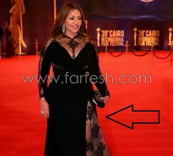 نجمات في مهرجان القاهرة: شورت ليلى علوي وشاب رفض تقبيل ايناس! صورة رقم 1 نجمات في مهرجان القاهرة: شورت ليلى علوي وشاب رفض تقبيل ايناس! صورة رقم 1