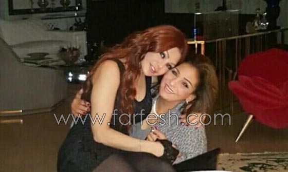 صور والدة هيفاء وهبي بالحجاب وبدونه: من أجمل؟ هي ام ابنتيها؟ صورة رقم 4 صور والدة هيفاء وهبي بالحجاب وبدونه: من أجمل؟ هي ام ابنتيها؟ صورة رقم 4