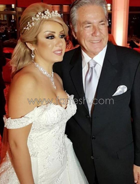 فيديو مسرّب: حسين فهمي يرقص (تويست) مع أخيه مصطفى في حفل زفافه صورة رقم 3 فيديو مسرّب: حسين فهمي يرقص (تويست) مع أخيه مصطفى في حفل زفافه صورة رقم 3
