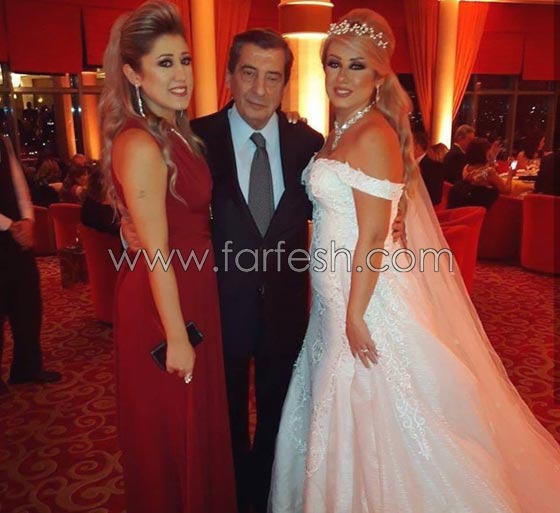 فيديو مسرّب: حسين فهمي يرقص (تويست) مع أخيه مصطفى في حفل زفافه صورة رقم 6 فيديو مسرّب: حسين فهمي يرقص (تويست) مع أخيه مصطفى في حفل زفافه صورة رقم 6