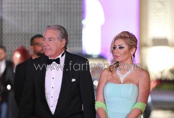 فيديو مسرّب: حسين فهمي يرقص (تويست) مع أخيه مصطفى في حفل زفافه صورة رقم 11 فيديو مسرّب: حسين فهمي يرقص (تويست) مع أخيه مصطفى في حفل زفافه صورة رقم 11
