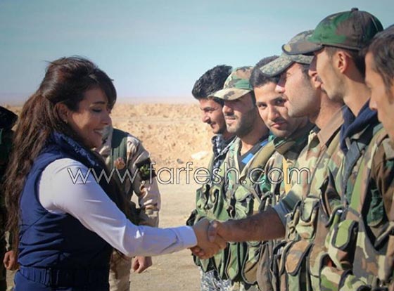 فيديو الفنانة كندا حنا تزور الجنود السوريين ويغنون لها (يا آل عيسى) صورة رقم 2 فيديو الفنانة كندا حنا تزور الجنود السوريين ويغنون لها (يا آل عيسى) صورة رقم 2