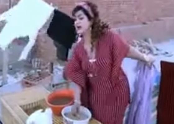 فيديو: اعتقال مغنية كليب (بص امك) بتهمة خدش الحياء والفسق والفجور صورة رقم 6 فيديو: اعتقال مغنية كليب (بص امك) بتهمة خدش الحياء والفسق والفجور صورة رقم 6
