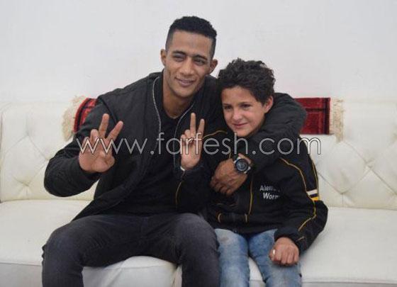 صور وفيديو محمد رمضان مع طفل هرب من أهله ليقابله.. صورة رقم 3 صور وفيديو محمد رمضان مع طفل هرب من أهله ليقابله.. صورة رقم 3