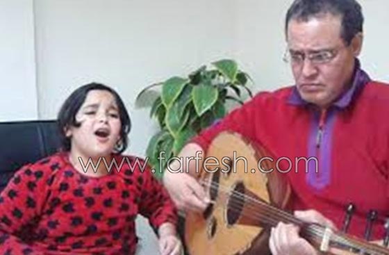 هل يسعى والد أشرقت أحمد طفلة (ذا فويس) للشهرة على حساب ابنته؟ صورة رقم 2 هل يسعى والد أشرقت أحمد طفلة (ذا فويس) للشهرة على حساب ابنته؟ صورة رقم 2