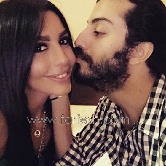 صور نجمات عربيات يقبّلن ازواجهن علنا ويتعرّضن للإنتقادات! صورة رقم 1 صور نجمات عربيات يقبّلن ازواجهن علنا ويتعرّضن للإنتقادات! صورة رقم 1