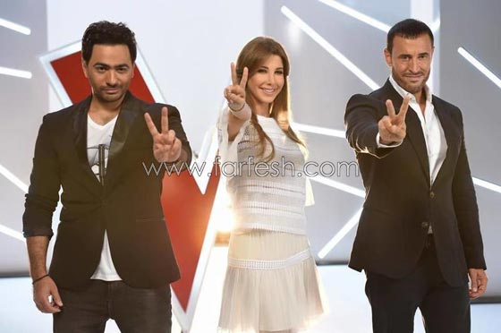  فيديو نانسي عجرم تتغزل بـ كاظم الساهر وتغني له (عم بتعلق فيك) صورة رقم 2