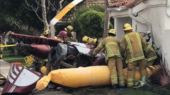 بالفيديو والصور...مقتل ثلاثة أشخاص في سقوط هليكوبتر على منزل صورة رقم 1