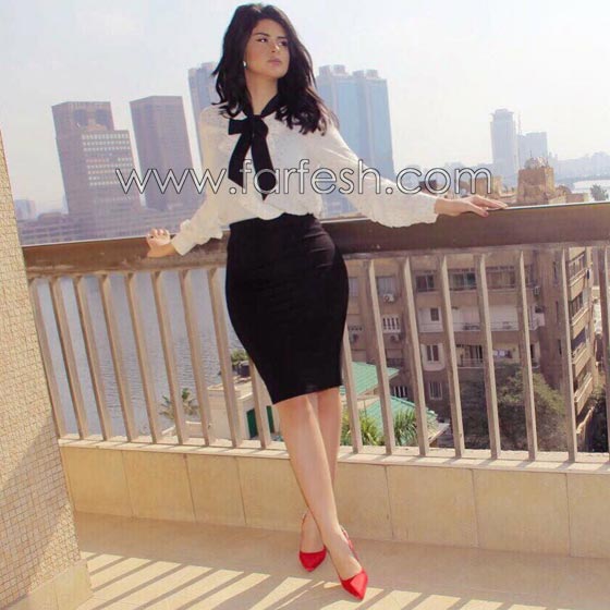 فيديو وصور السندريلا المغربية سلمى رشيد تثير الجدل بسروالها الضيق صورة رقم 7 فيديو وصور السندريلا المغربية سلمى رشيد تثير الجدل بسروالها الضيق صورة رقم 7