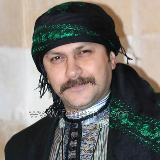 هل سيعود وائل شرف الى باب الحارة؟ ولمن أهدى خيزرانة العكيد معتز؟ صورة رقم 2 هل سيعود وائل شرف الى باب الحارة؟ ولمن أهدى خيزرانة العكيد معتز؟ صورة رقم 2
