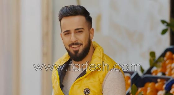 صوته وهو يغني خلال بيع البرتقال أوصله إلى العالمية.. صورة رقم 5 صوته وهو يغني خلال بيع البرتقال أوصله إلى العالمية.. صورة رقم 5