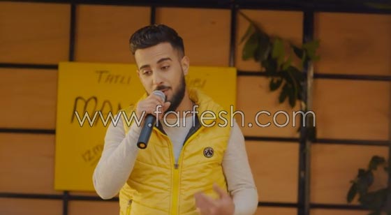 صوته وهو يغني خلال بيع البرتقال أوصله إلى العالمية.. صورة رقم 7 صوته وهو يغني خلال بيع البرتقال أوصله إلى العالمية.. صورة رقم 7