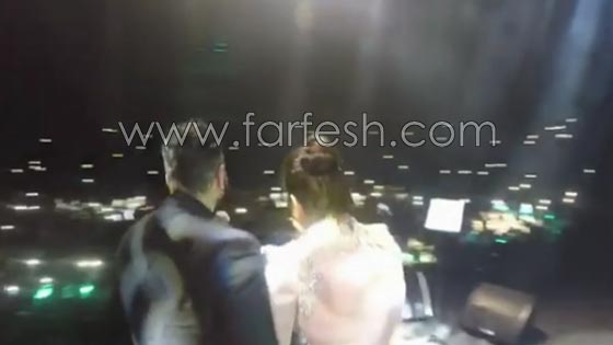 فيديو مقلب تامر حسني بشيرين على المسرح: دهشة وخوف ثم ضحك! صورة رقم 8