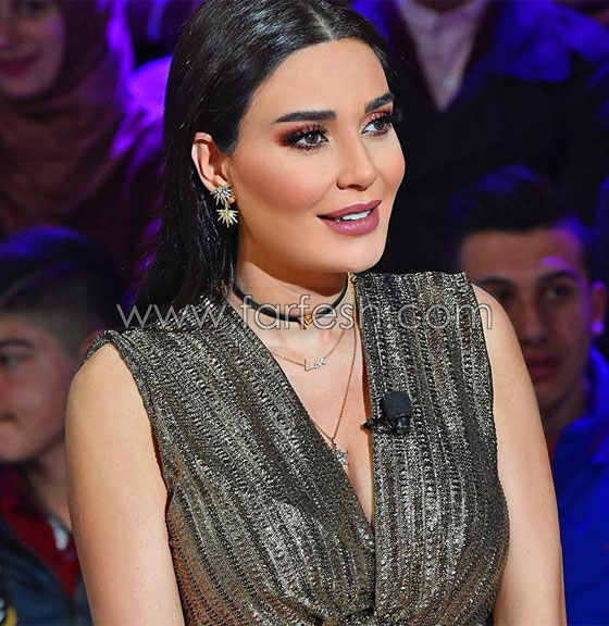 فيديو نادر: سيرين عبد النور بطلة كليب جورج وسوف قبل 24 عاما صورة رقم 4 فيديو نادر: سيرين عبد النور بطلة كليب جورج وسوف قبل 24 عاما صورة رقم 4