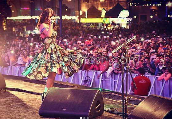 فيديو سقوط الفنانة المصرية شيرين على المسرح في دبي صورة رقم 2 فيديو سقوط الفنانة المصرية شيرين على المسرح في دبي صورة رقم 2