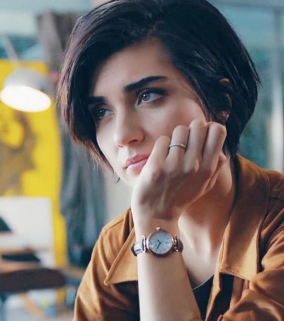 بالفيديو: الكاتبة السعودية نورة المعيقلي توأم الممثلة التركية لميس! صورة رقم 7 بالفيديو: الكاتبة السعودية نورة المعيقلي توأم الممثلة التركية لميس! صورة رقم 7