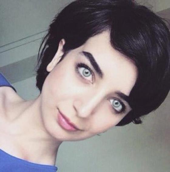 بالفيديو: الكاتبة السعودية نورة المعيقلي توأم الممثلة التركية لميس! صورة رقم 2 بالفيديو: الكاتبة السعودية نورة المعيقلي توأم الممثلة التركية لميس! صورة رقم 2