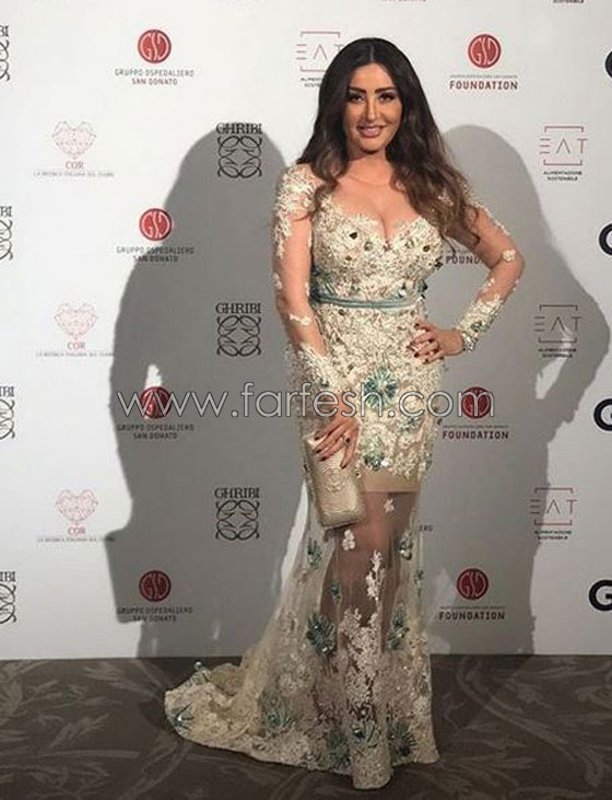 الفنانة لطيفة في اطلالة جديدة: هل أصبحت تشبه ليلى علوي؟ صورة رقم 2 الفنانة لطيفة في اطلالة جديدة: هل أصبحت تشبه ليلى علوي؟ صورة رقم 2