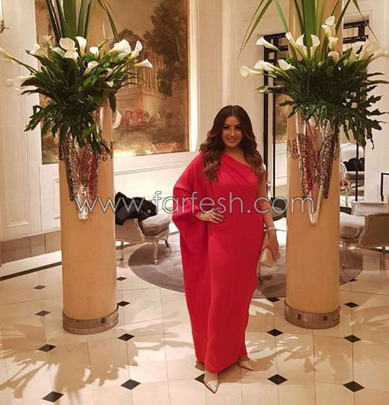 الفنانة لطيفة في اطلالة جديدة: هل أصبحت تشبه ليلى علوي؟ صورة رقم 3 الفنانة لطيفة في اطلالة جديدة: هل أصبحت تشبه ليلى علوي؟ صورة رقم 3