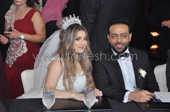 النجم تامر عاشور يفجّر مفاجأة: طلّقت زوجتي في شهر العسل! صورة رقم 1 النجم تامر عاشور يفجّر مفاجأة: طلّقت زوجتي في شهر العسل! صورة رقم 1