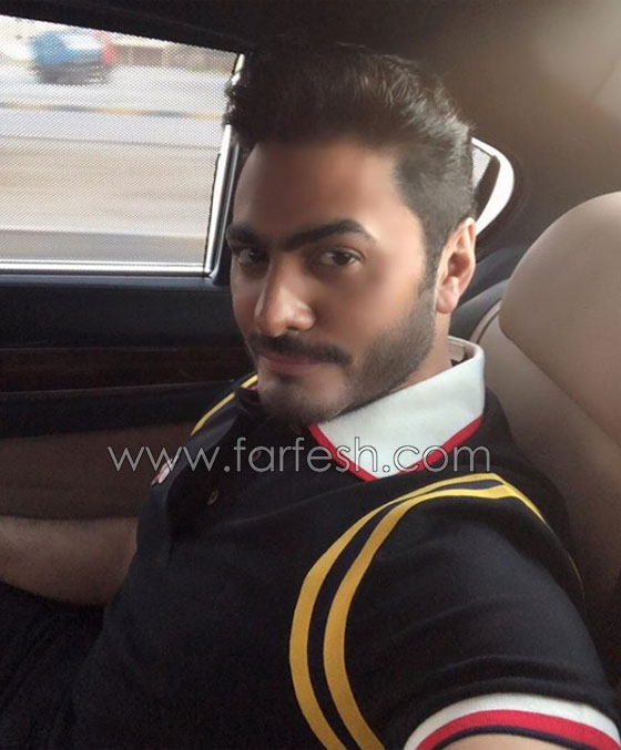بالفيديو: معجبة أردنية تحوّل بيتها الى معرض صور للفنان تامر حسني صورة رقم 6 بالفيديو: معجبة أردنية تحوّل بيتها الى معرض صور للفنان تامر حسني صورة رقم 6