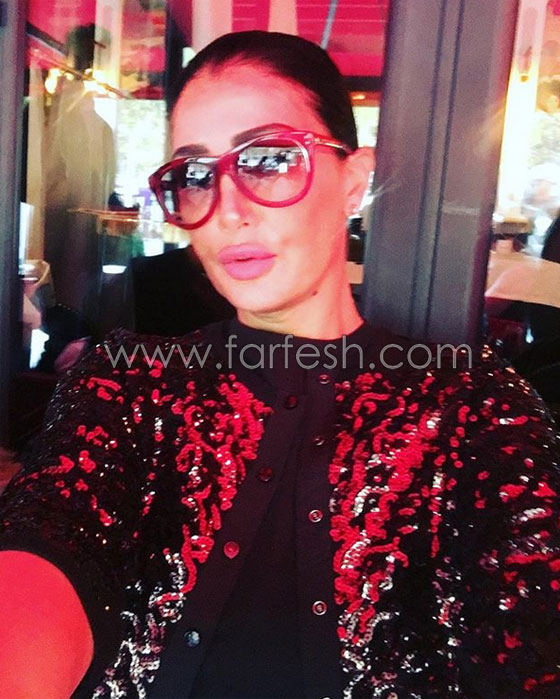 صور غادة عبد الرازق في اطلالات غريبة آخرها شبه مايكل جاكسون! صورة رقم 9 صور غادة عبد الرازق في اطلالات غريبة آخرها شبه مايكل جاكسون! صورة رقم 9
