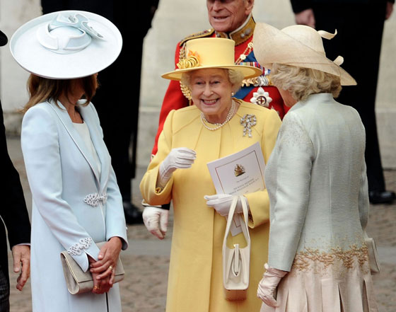 الملكة إليزابيث تحتفل بعيد ميلادها الـ93 مع عيد الفصح صورة رقم 5