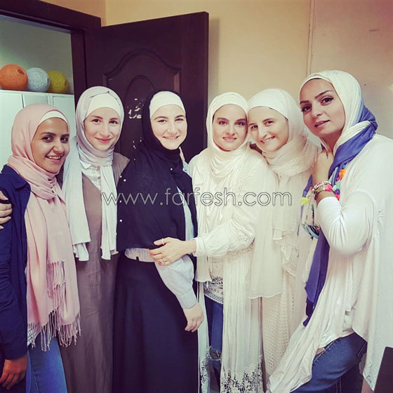 بالفيديو والصور.. الفنانة شيماء سعيد تظهر بالحجاب لأول مرة صورة رقم 2