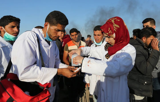 رصاصة إسرائيلية غادرة تقتل ممرضة فلسطينية وتحرق قلب أمها وشعبها صورة رقم 9