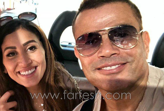 فيديو عمرو دياب يفضح نفسه ويغازل دينا الشربيني في روسيا امام ابنه صورة رقم 1 فيديو عمرو دياب يفضح نفسه ويغازل دينا الشربيني في روسيا امام ابنه صورة رقم 1