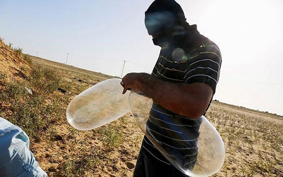 الواقي الذكري.. سلاح الفلسطينيين الجديد لمواجهة الجيش الإسرائيلي صورة رقم 3