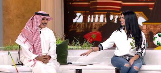 مذيعة إماراتية تحرج عبد الله بالخير وتطلب الزواج منه على الهواء! صورة رقم 1 مذيعة إماراتية تحرج عبد الله بالخير وتطلب الزواج منه على الهواء! صورة رقم 1