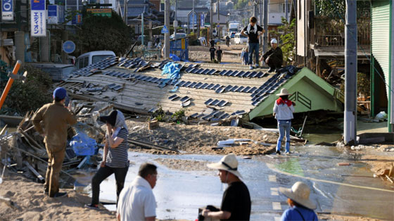 كارثة مدمرة.. 141 قتيلاً بفياضانات اجتاحت غرب اليابان  صورة رقم 7