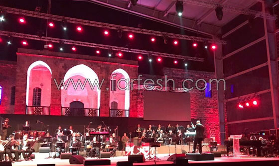 زياد الرحباني يطل على جمهور بالآلاف بأمسية ساحرة لا تتكرر صورة رقم 17 زياد الرحباني يطل على جمهور بالآلاف بأمسية ساحرة لا تتكرر صورة رقم 17