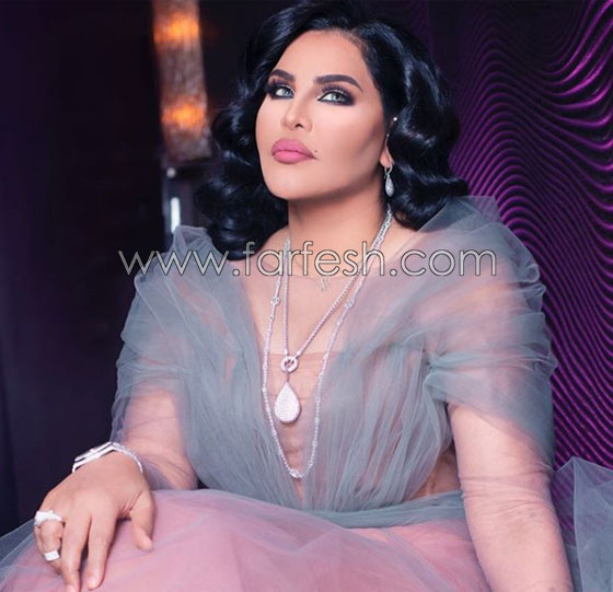 فيديو معجبة تَشُدُّ الفنانة أحلام من فستانها.. والسبب؟! صورة رقم 12 فيديو معجبة تَشُدُّ الفنانة أحلام من فستانها.. والسبب؟! صورة رقم 12