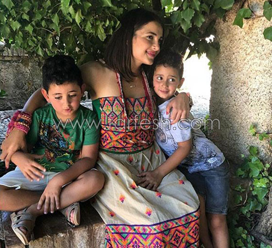 صور النجوم في آخر 24 ساعة: نوال بالهوت شورت وسيلفي ماريتا صورة رقم 9 صور النجوم في آخر 24 ساعة: نوال بالهوت شورت وسيلفي ماريتا صورة رقم 9