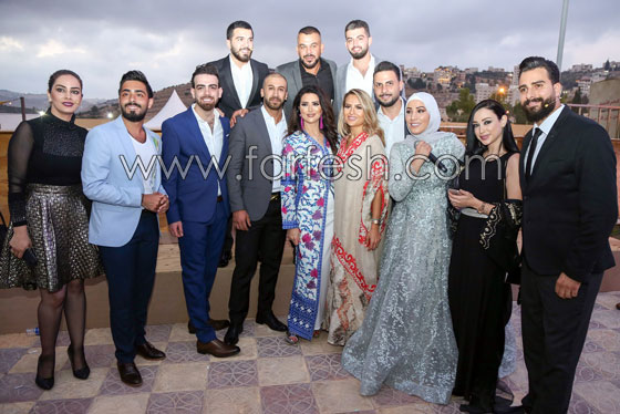 ديانا كرزون تهين محمد عساف ومنذر رياحنة وتطردهم من مكانهم بمهرجان الفحيص! صورة رقم 1 ديانا كرزون تهين محمد عساف ومنذر رياحنة وتطردهم من مكانهم بمهرجان الفحيص! صورة رقم 1
