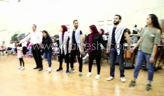 الفنانة الفلسطينية دلال أبو آمنة تبدع بمهرجان مصر والاحتلال يزعم أنها إسرائيلية! صورة رقم 5 الفنانة الفلسطينية دلال أبو آمنة تبدع بمهرجان مصر والاحتلال يزعم أنها إسرائيلية! صورة رقم 5