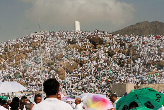 ما سبب تسمية جبل عرفة بهذا الاسم؟  صورة رقم 7