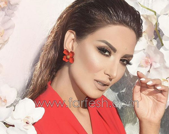 صور الفنانة السورية رويدا عطية باطلالة مميزة وقد بدا الحمل ظاهرا عليها صورة رقم 6 صور الفنانة السورية رويدا عطية باطلالة مميزة وقد بدا الحمل ظاهرا عليها صورة رقم 6